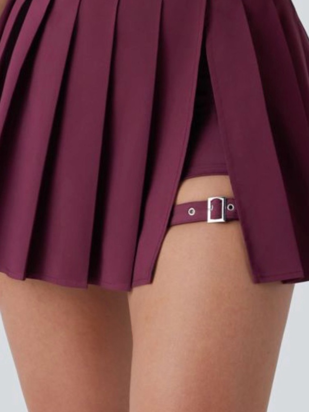 Halara medium High Waisted Pleated 2-in-1 Pocket Adjustable Buckle absorbing new - Picture 2 of 15